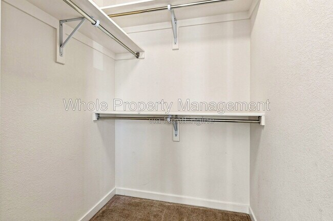 Building Photo - 871 E 98th Ave