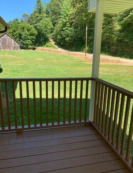 Building Photo - 3607 Sink Valley Rd