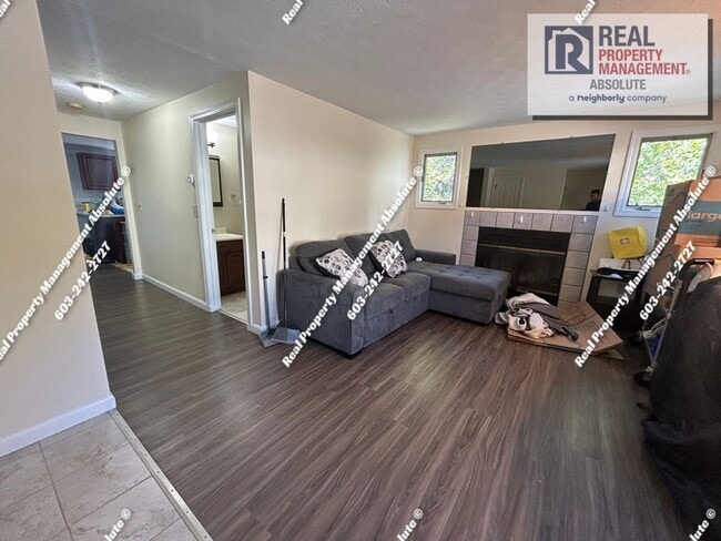 Building Photo - Spacious 3 bed 2.5 bath Townhome in Kessle...