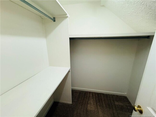 Building Photo - 3517 Grenedine Dr