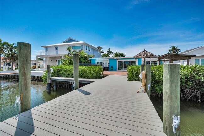 Building Photo - 17727 Long Point Dr
