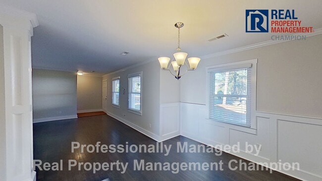 Building Photo - Updated 3 BD/2BA Home w/Spacious Rooms and Large Yard