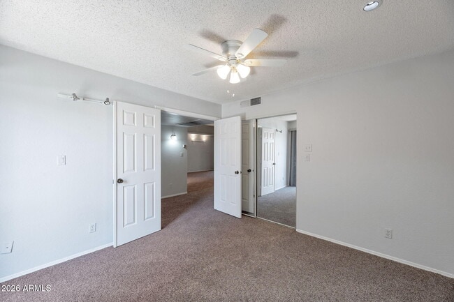 Building Photo - 9550 N 94th Pl