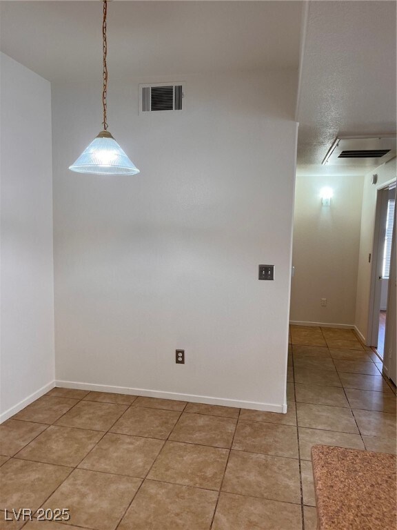 Building Photo - 2121 Hussium Hills St
