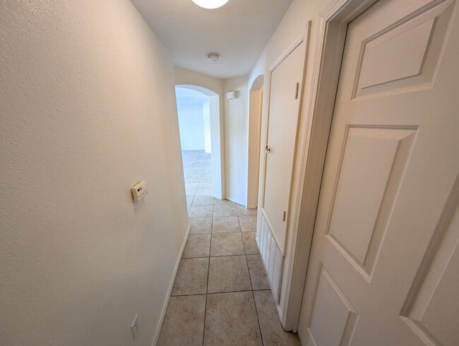 Building Photo - 820 Titan Peak Pl