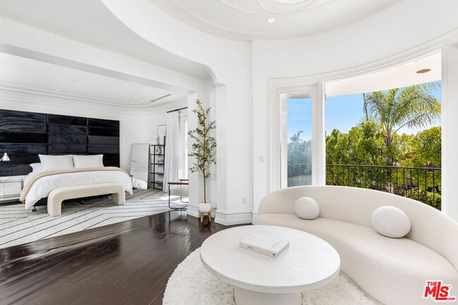 Building Photo - 2229 Summitridge Dr