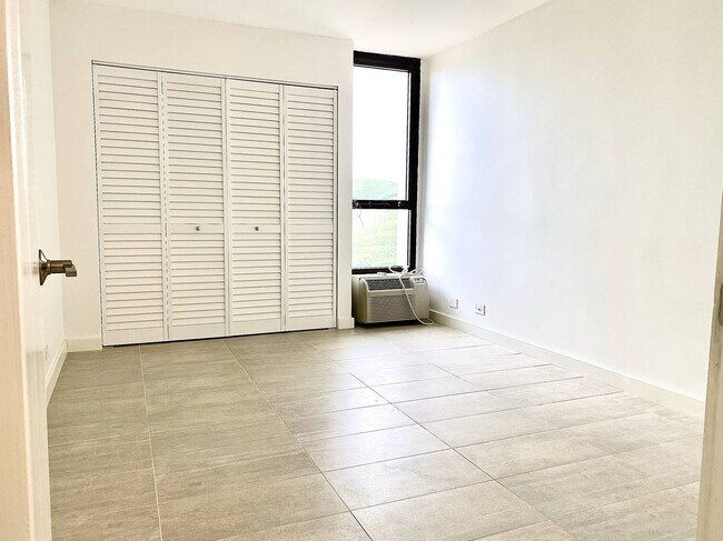 bedroom 2 - 322 Aoloa St