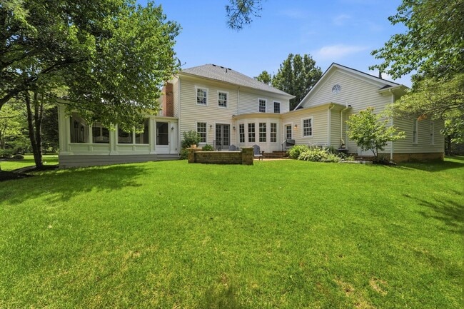 Building Photo - 7273 Berkley Square S