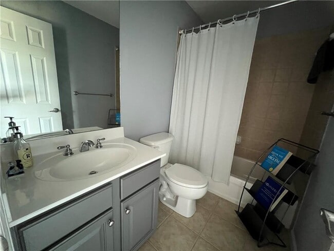 Building Photo - 7190 Belcrest Dr