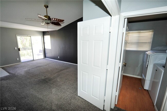 Building Photo - 5432 Royal Vista Ln