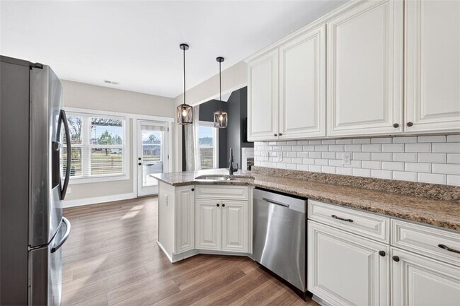 Building Photo - 612 Quail Ct