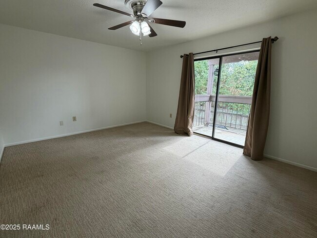 Building Photo - 110 W Bayou Pkwy