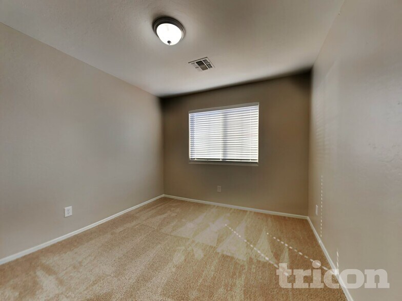 Building Photo - 17244 W Maui Ln