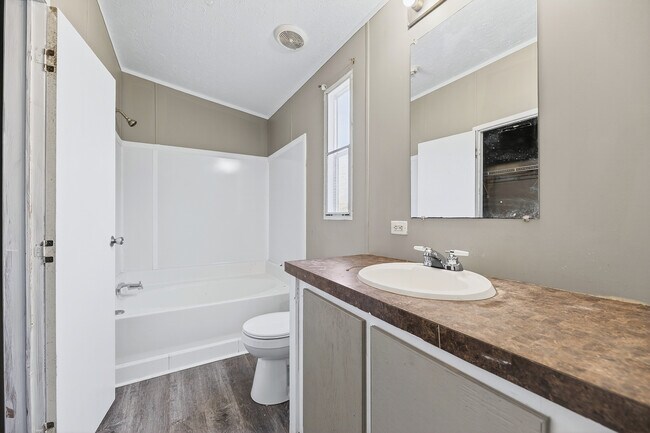 Building Photo - 2382 Bass Dr