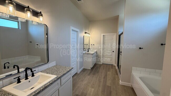 Building Photo - 2915 Tractor Ave