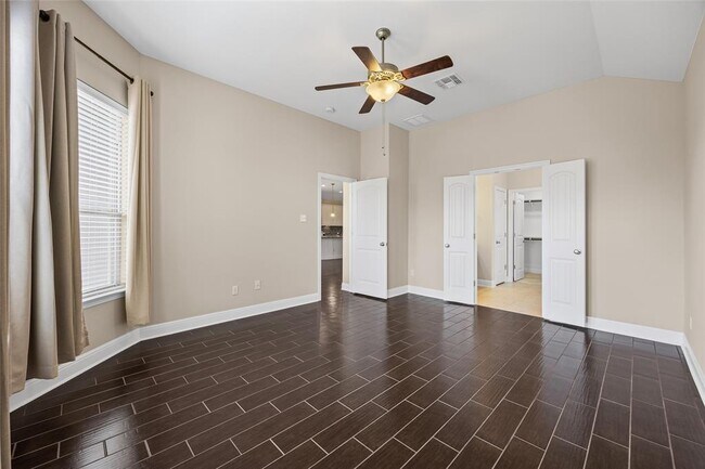 Building Photo - 17900 Crimson Apple Way