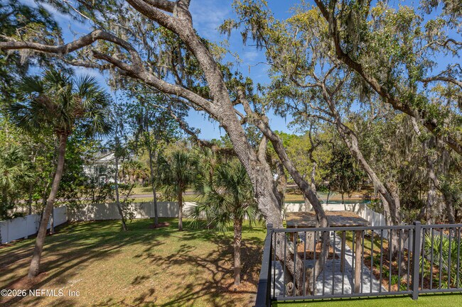 Building Photo - 5631 Heckscher Dr