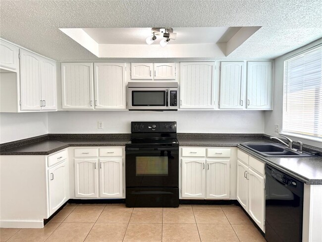 Building Photo - 12706 Villawood Ln