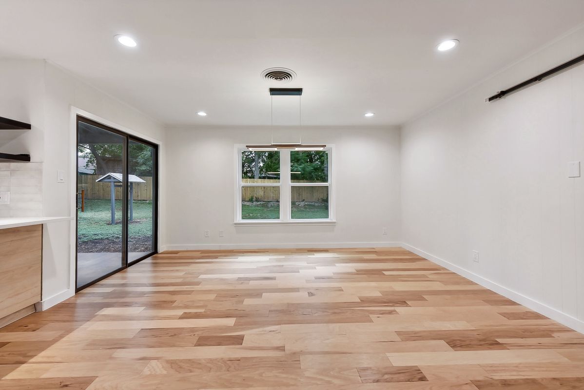 Building Photo - 11900 Dove Haven Dr