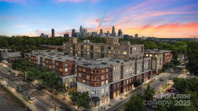 Primary Photo - 1315 East Blvd