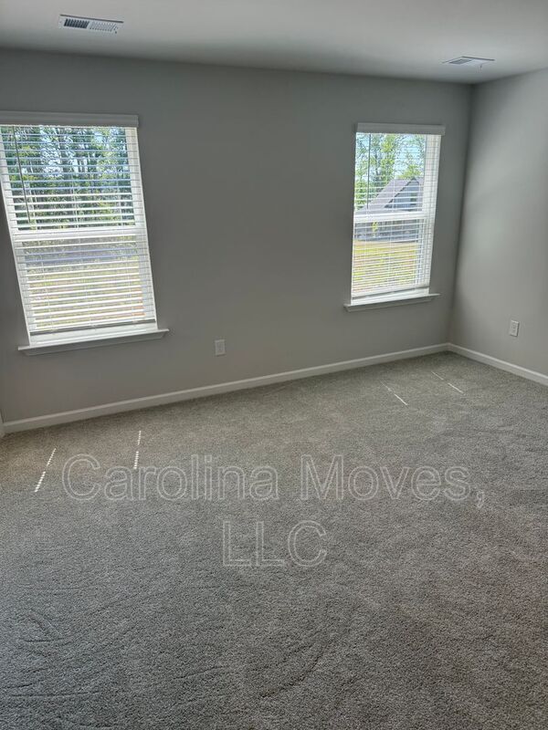 Building Photo - 166 Randwick Ln