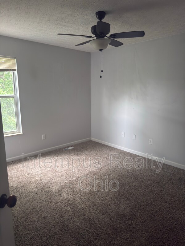 Building Photo - 3125 Highland Park Dr