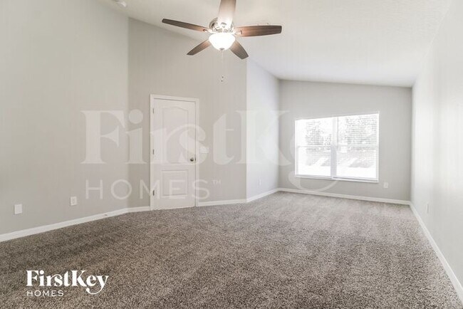 Building Photo - 16520 Deer Chase Loop