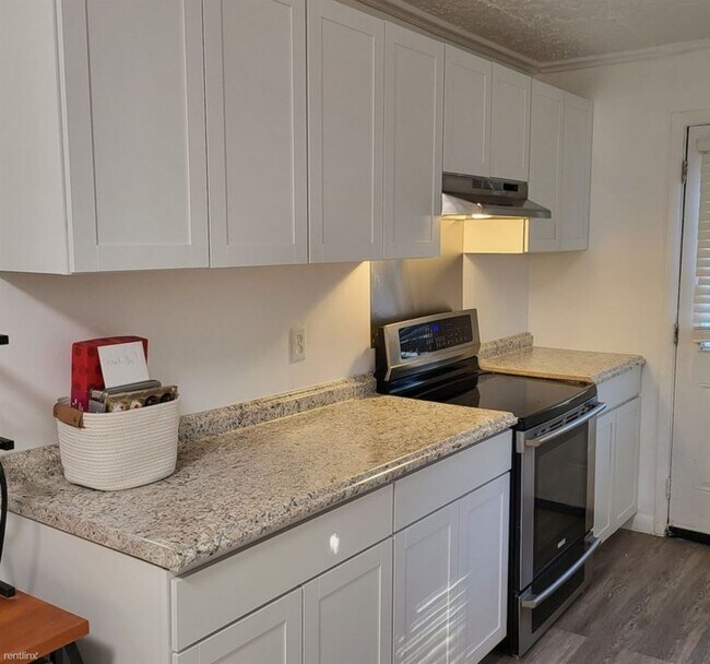 Building Photo - 3 br, 1 bath House - 933 Fort Lee Road .