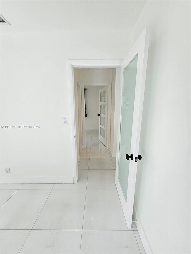 Building Photo - 1421 NW 65th Terrace