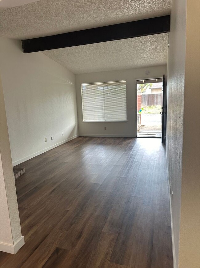 Building Photo - 7761-7763 Pompei Court
