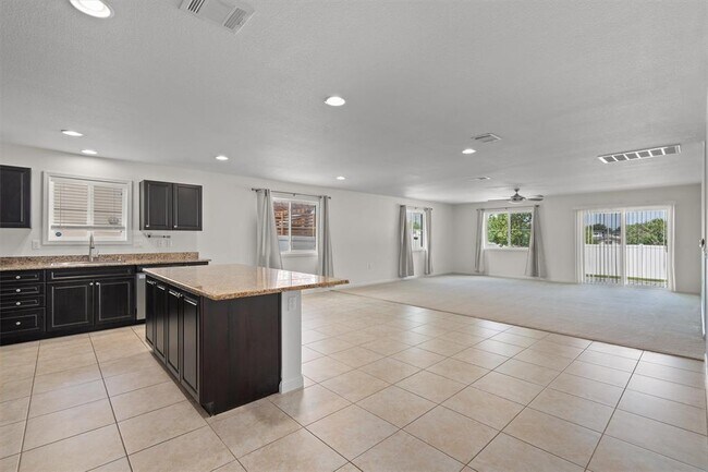Building Photo - 11104 Mickelson Dr