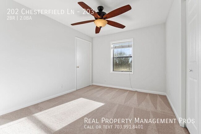 Building Photo - 202 Chesterfield Ln