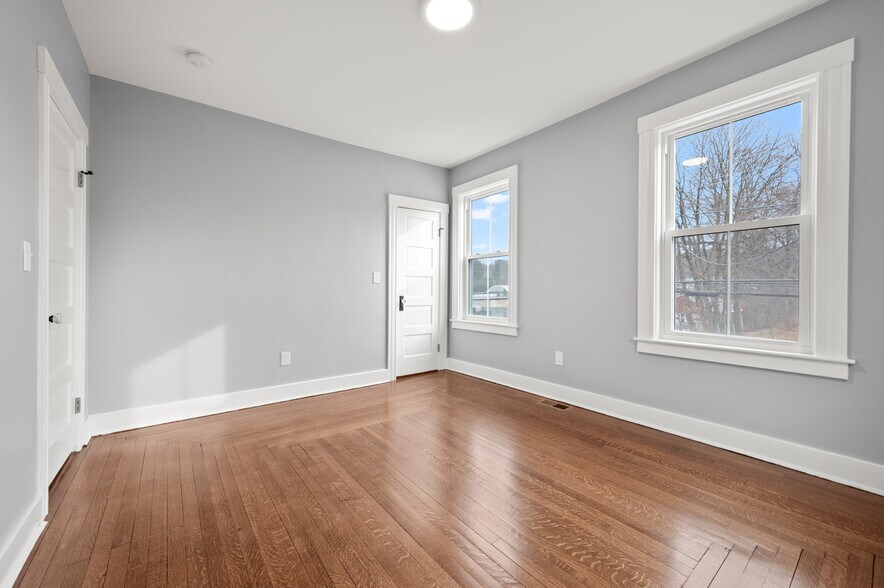 Bedroom - 16 West Rd