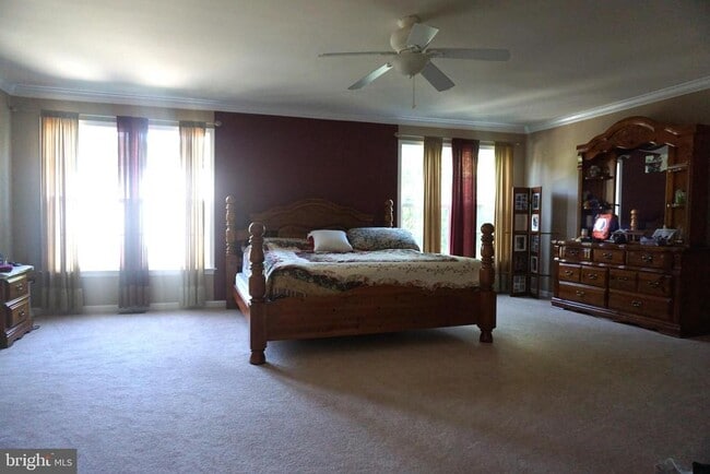 Building Photo - 331 Quail Dr N