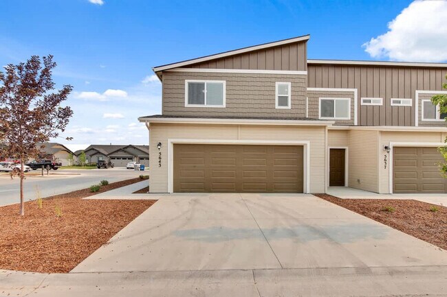 Building Photo - 5643 E Bollo St