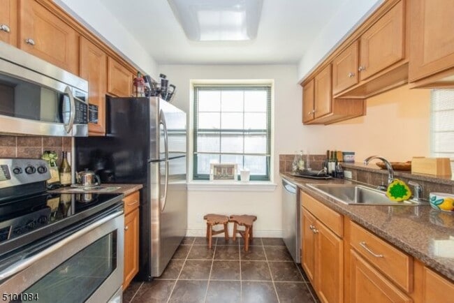 Building Photo - 7 Prospect St