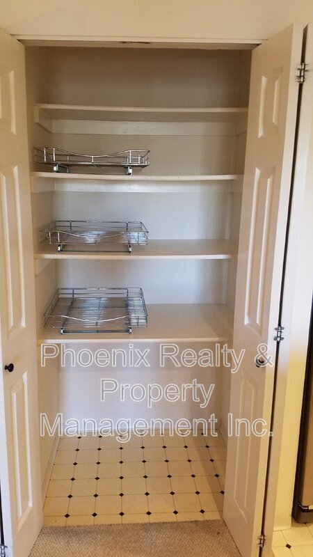 Building Photo - 33 S Boulder Cir