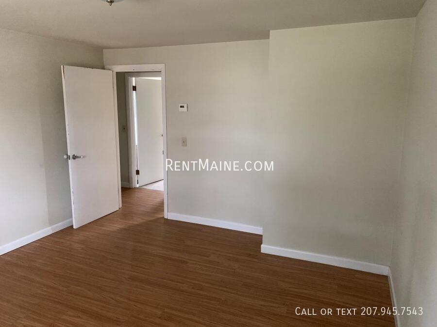 Building Photo - 17 Yale St