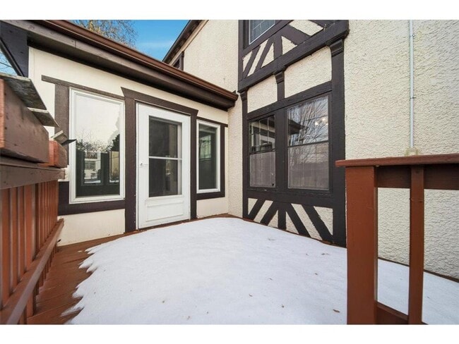 Building Photo - 3540 Irving Ave S