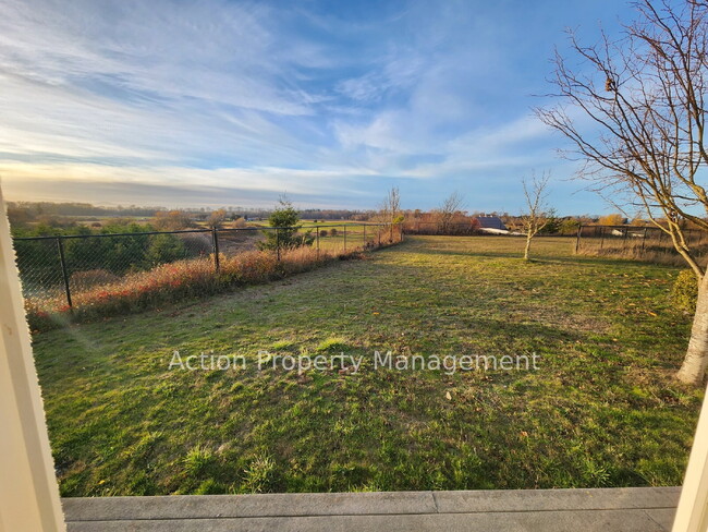 Building Photo - 3 bed 2 bath 2 car garage w/ great views in Sequim