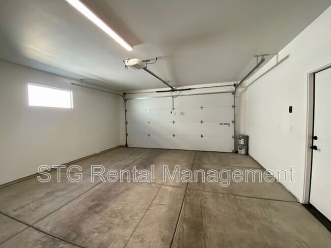 Building Photo - 152 S Desert Saguaro Ln