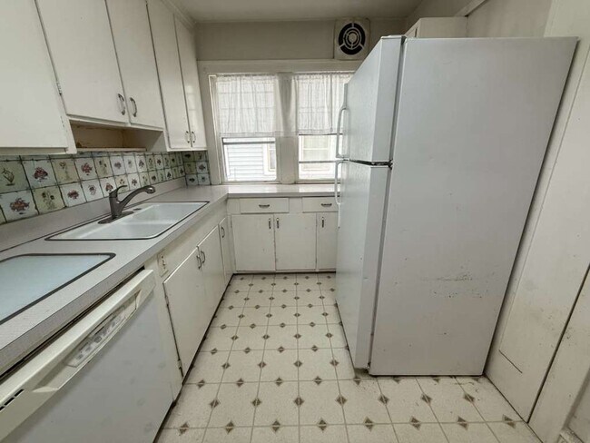 Building Photo - 18231 Winslow Rd