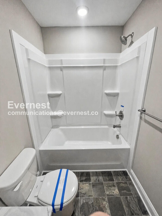 Building Photo - 3385 Polly Dr