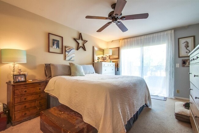 Building Photo - 3064 Avenida Christina