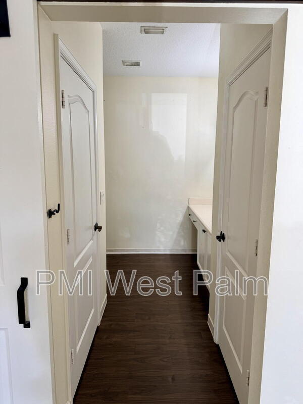 Building Photo - 11973 Sturbridge Ln