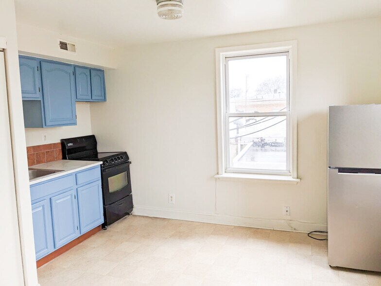 Building Photo - 5244 Pennsgrove St