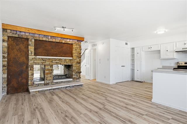 Building Photo - 5810 Marina Dr