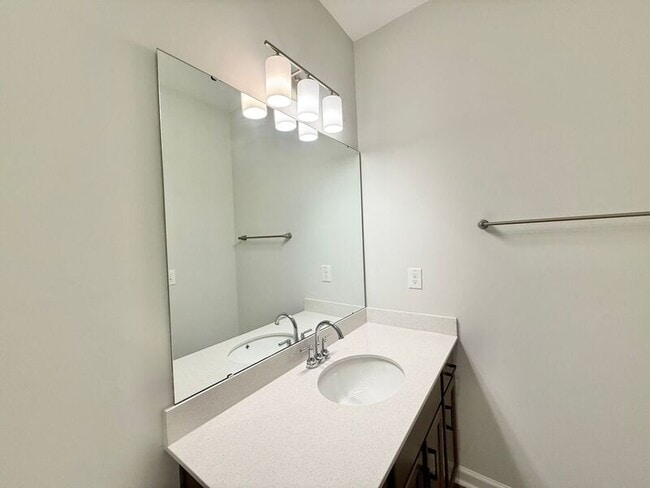 Building Photo - 150 Cherry Blossom Ct