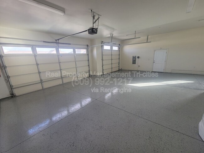 Building Photo - 3606 Cook Ln