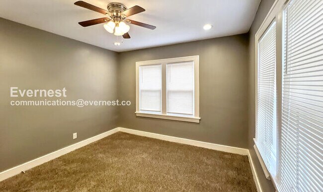 Building Photo - 3421 Indiana Ave